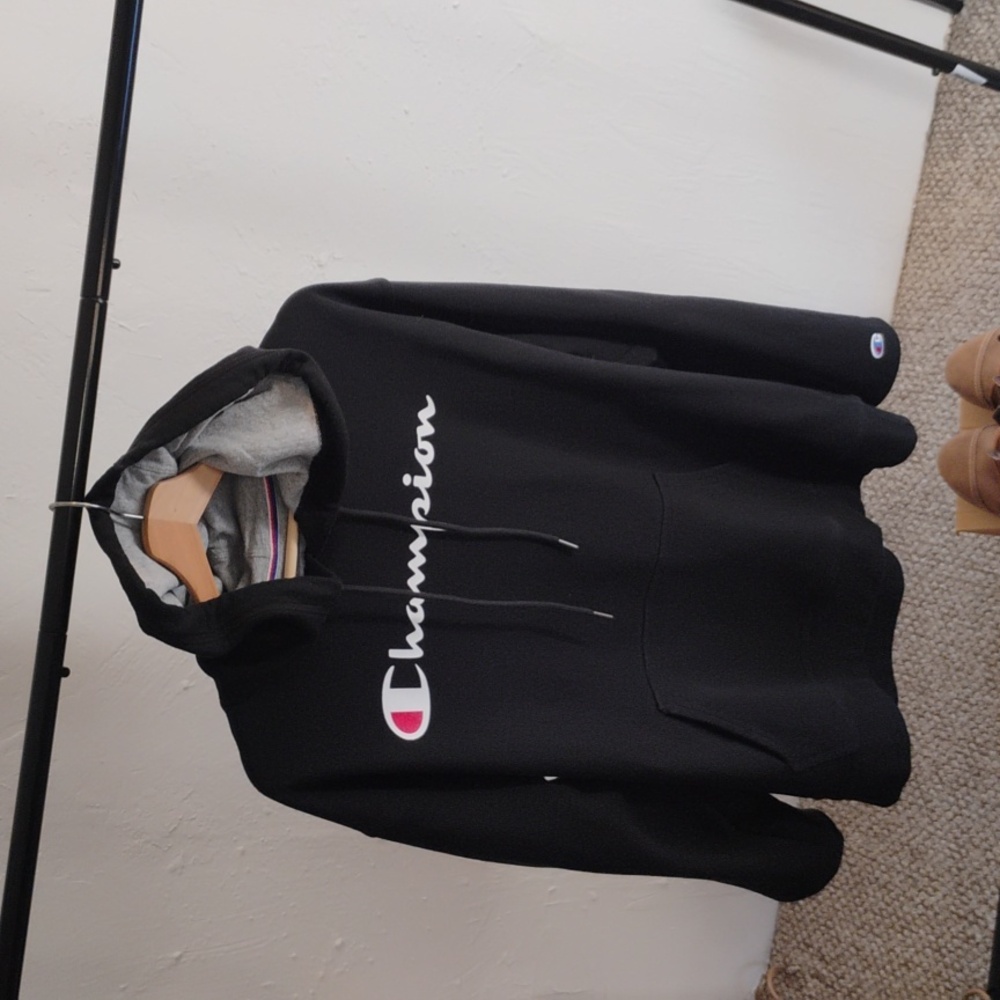 Champion Black Pullover Hoodie. Size Large